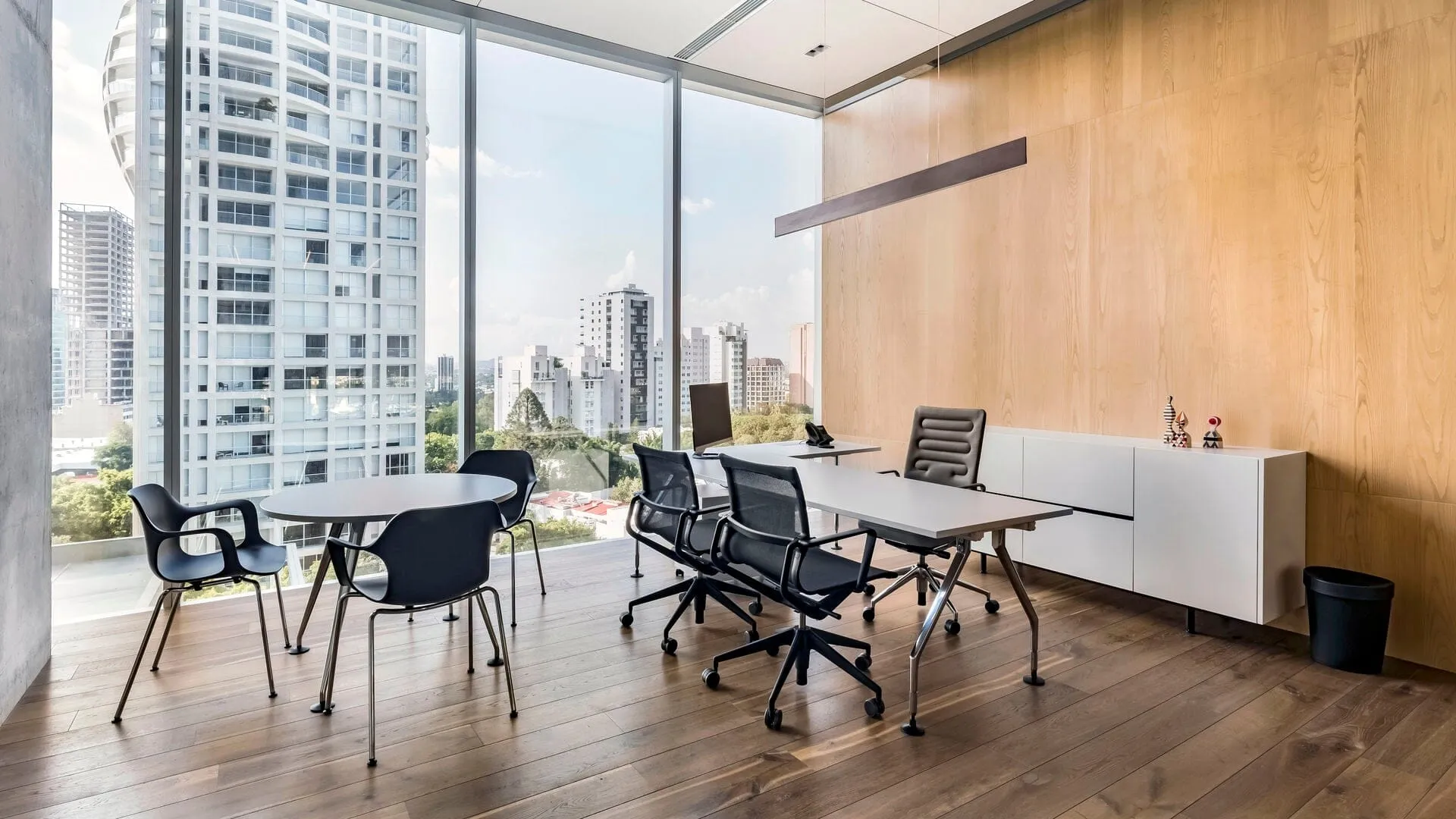 AC 5 Work Chair