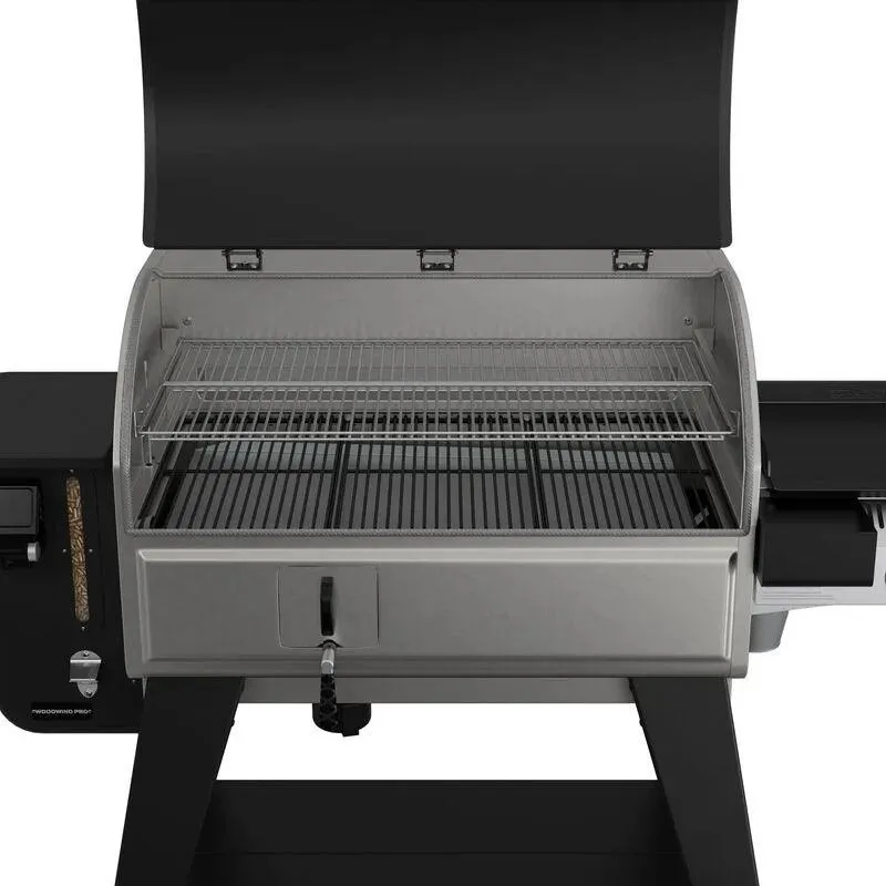 Camp Chef Woodwind Pro 36 with Sidekick