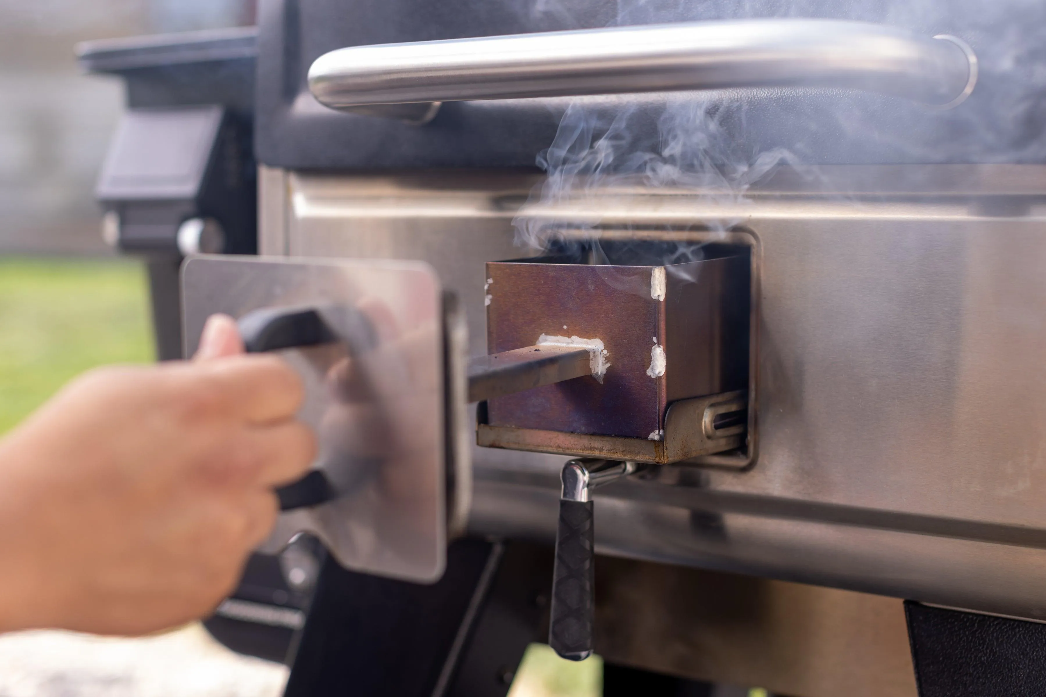 Camp Chef Woodwind Pro 36 with Sidekick