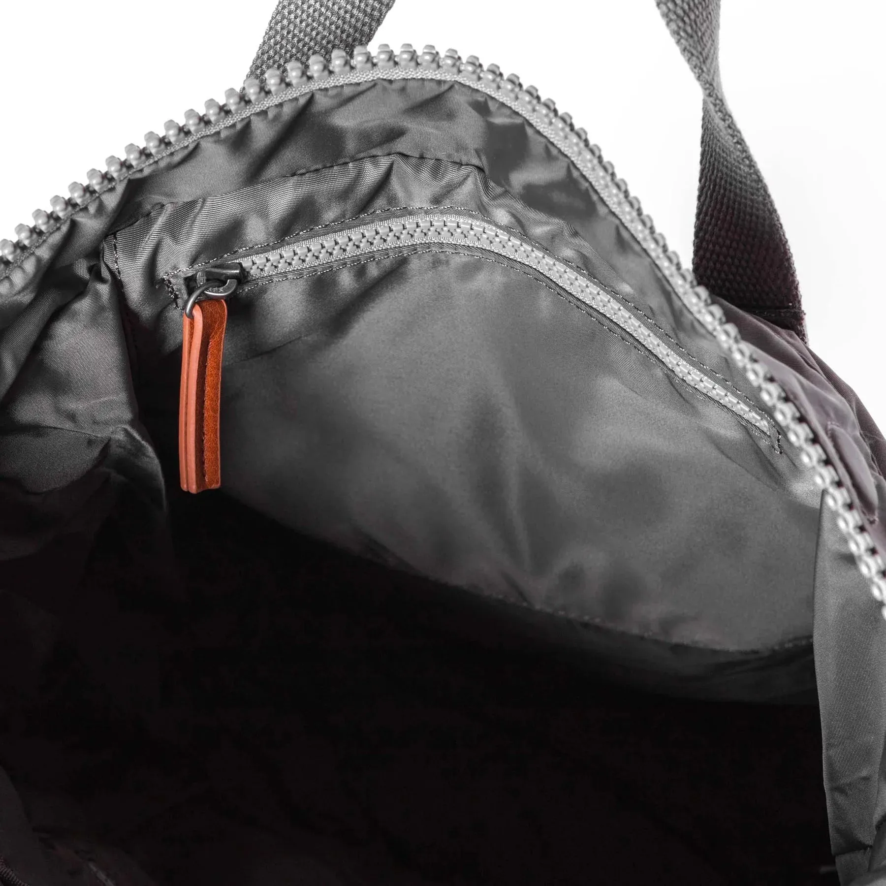 CANFIELD B GRAPHITE RECYCLED NYLON