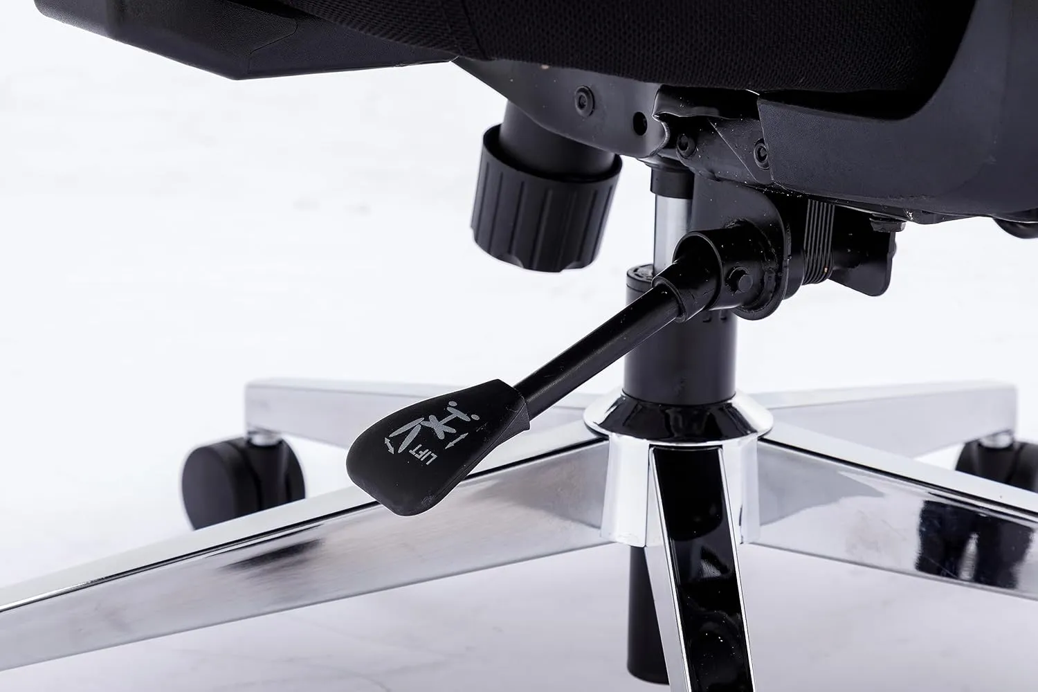 Chair Master Ergonomic High Back Mesh Office Chair, 3D Armrest, Adjustable Headrest, Variable Tilt (Nylon Casters)