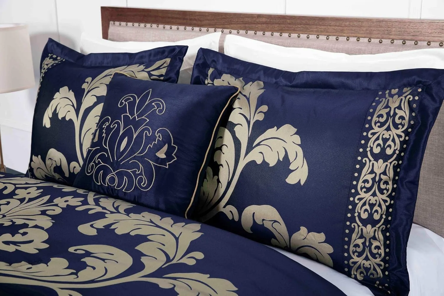 Chezmoi Collection 7-Piece Jacquard Floral Comforter Set (King, Navy/Gold)