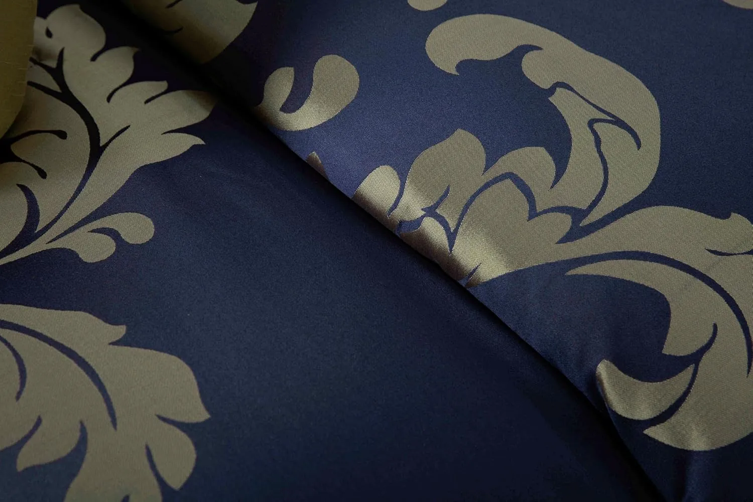 Chezmoi Collection 7-Piece Jacquard Floral Comforter Set (King, Navy/Gold)