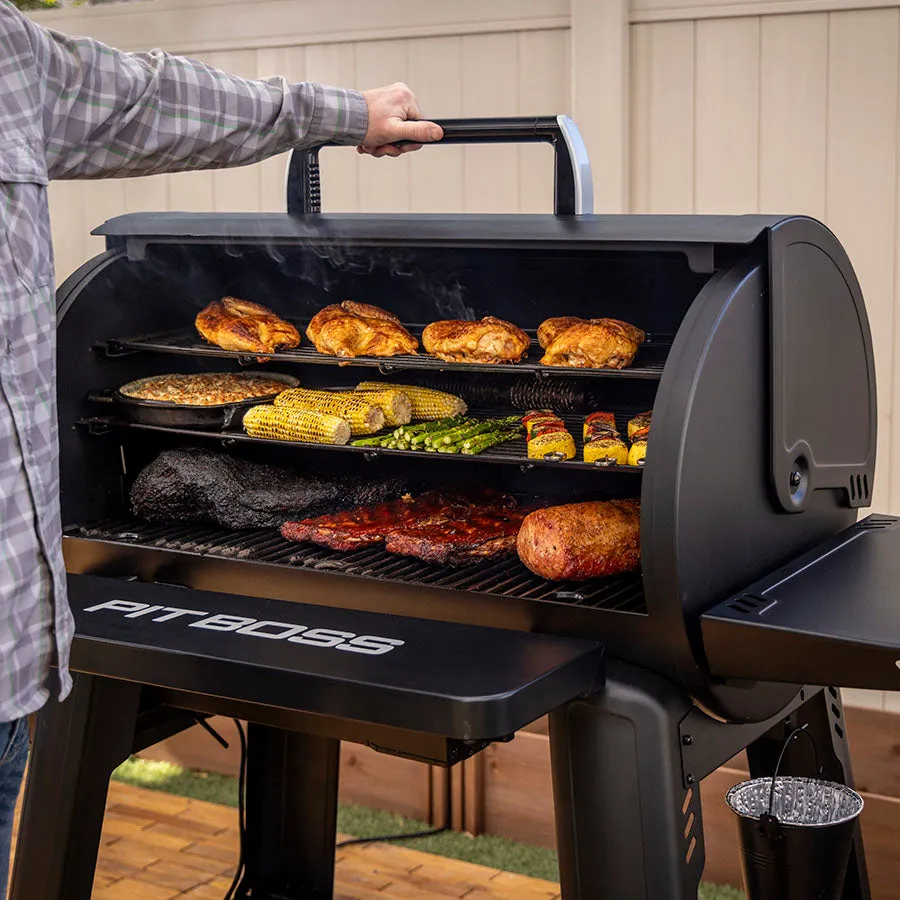 Competition Series 1600 Wood Pellet Grill