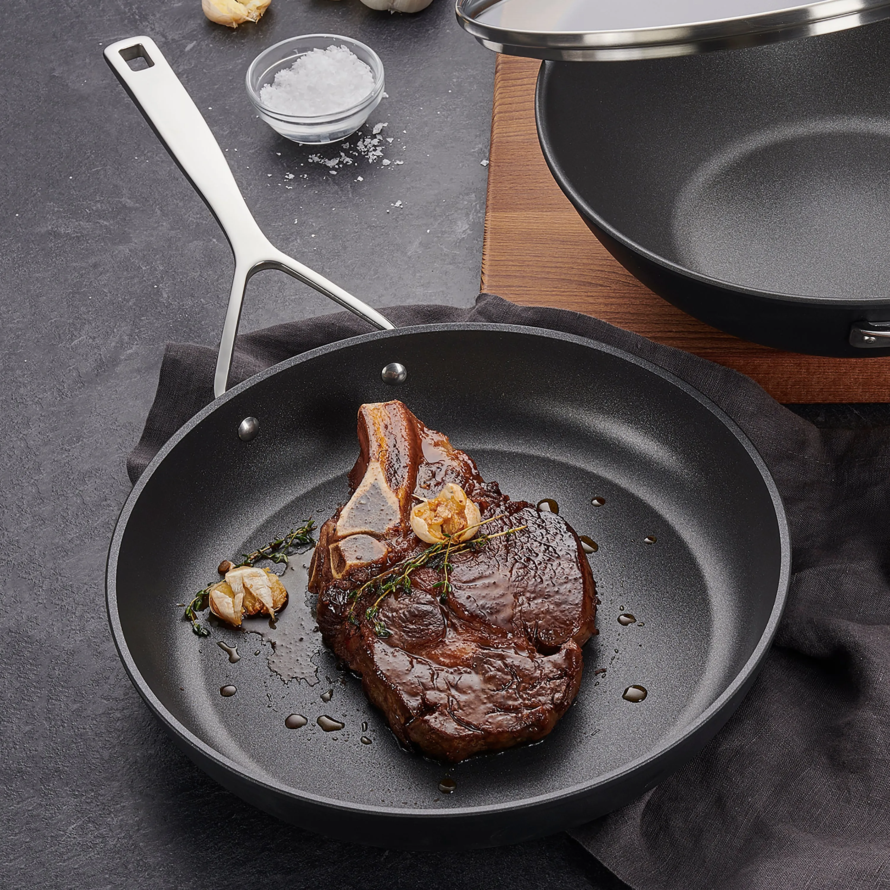 Demeyere AluPro 10" Nonstick Fry Pan