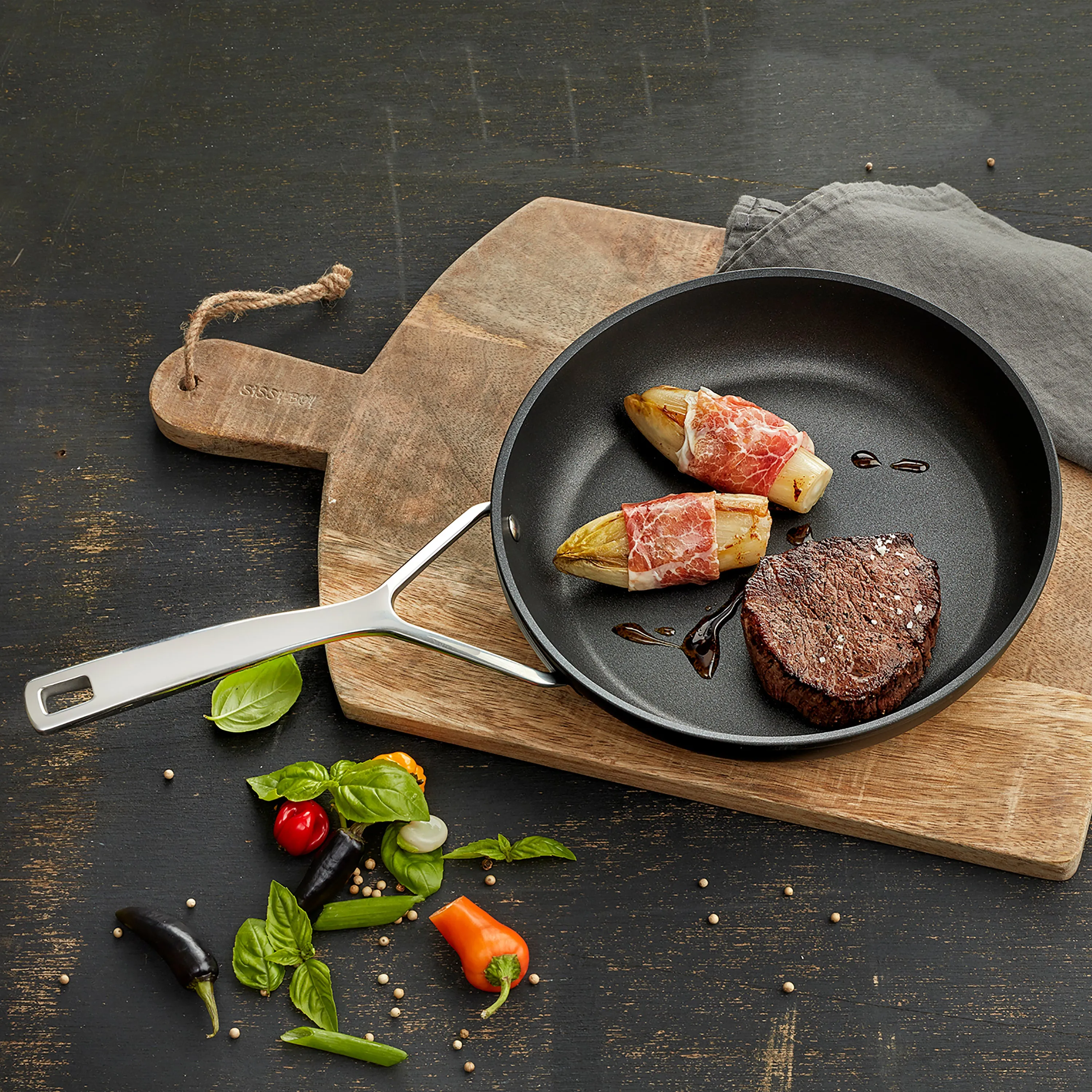 Demeyere AluPro 10" Nonstick Fry Pan