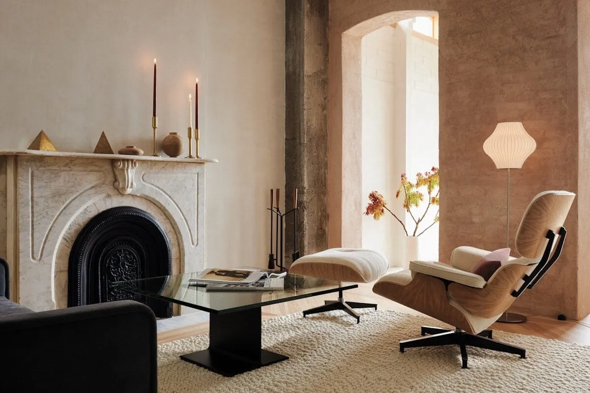 Eames Lounge Chair in White Ash