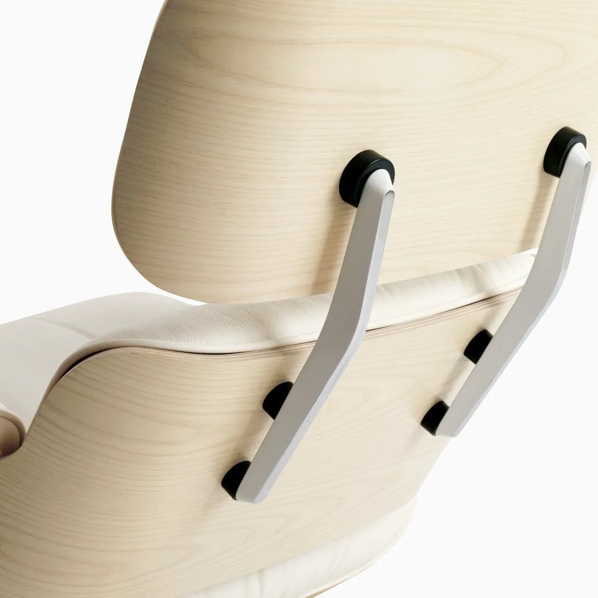 Eames Lounge Chair in White Ash