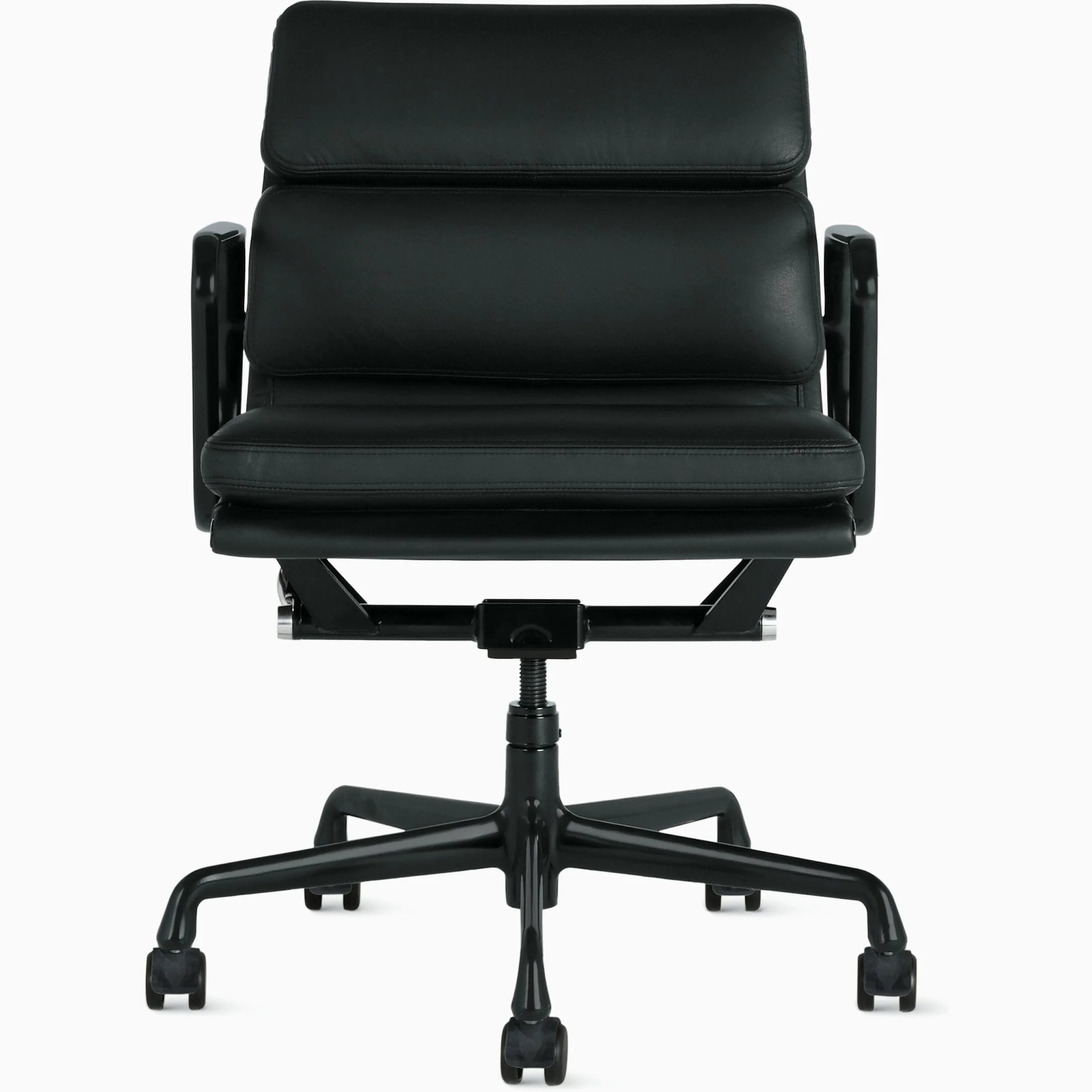 Eames Soft Pad Management Chair