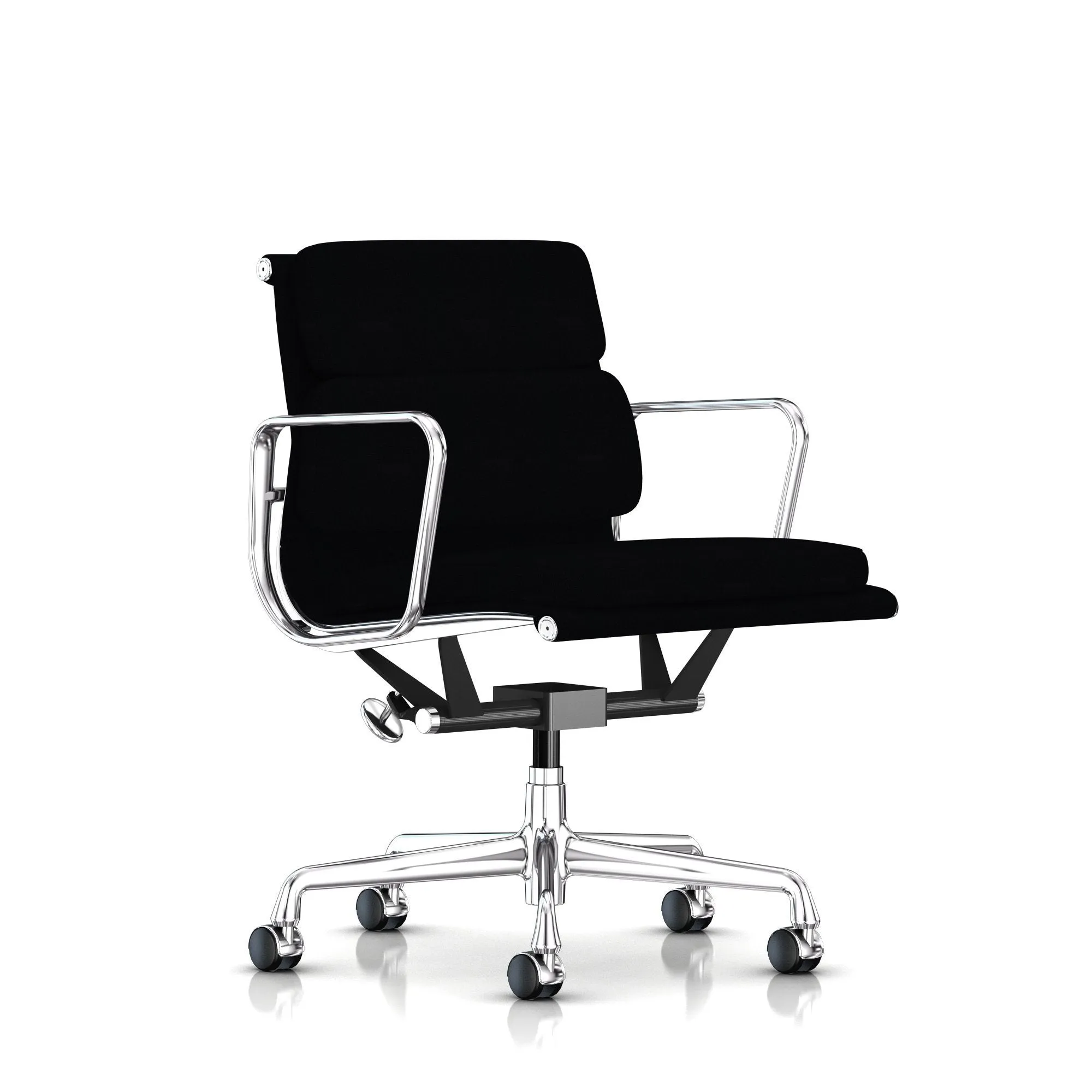 Eames Soft Pad Management Chair
