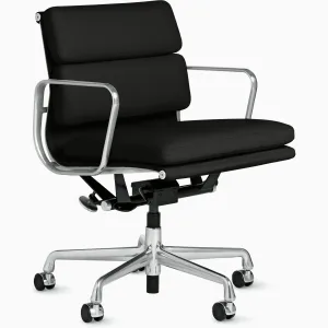 Eames Soft Pad Management Chair