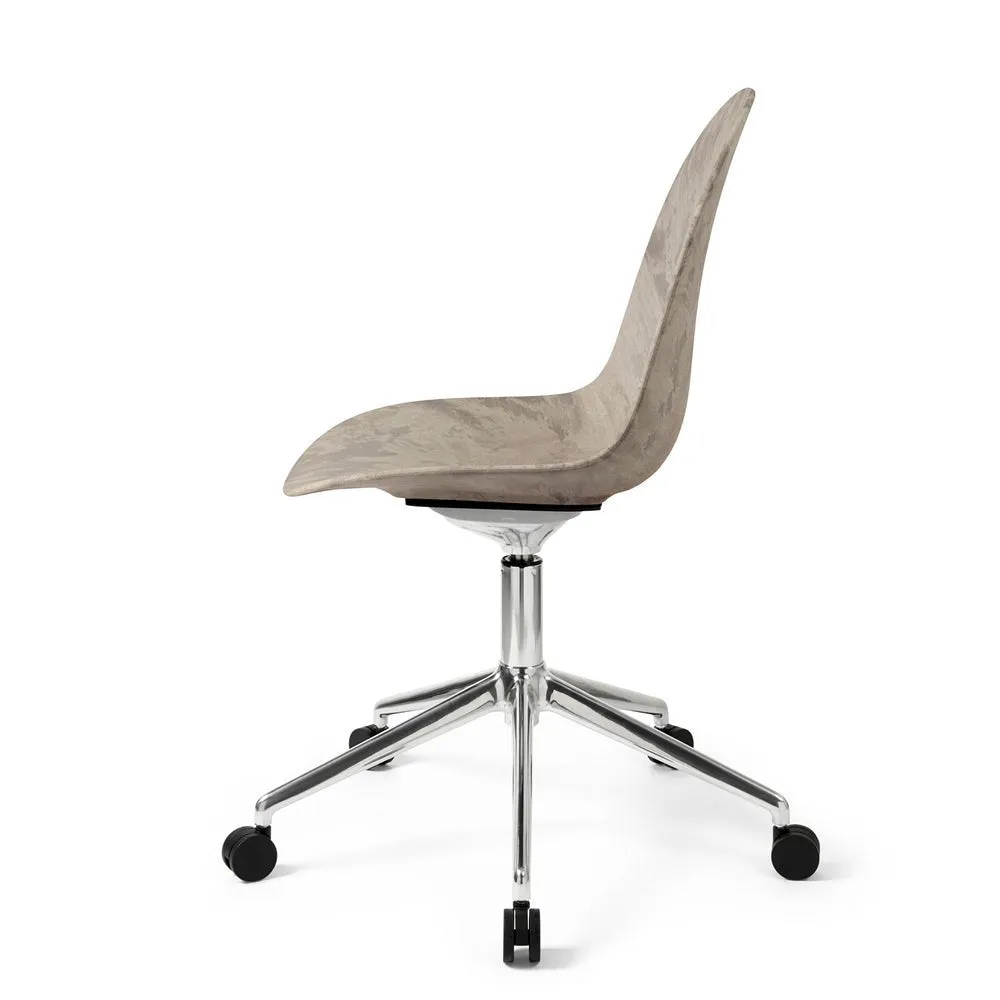 Eternity Swivel Chair with Casters by Mater
