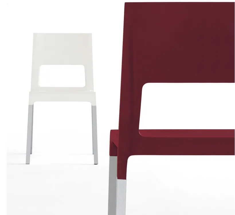 Face Stackable Side Chair  - Pack of 4