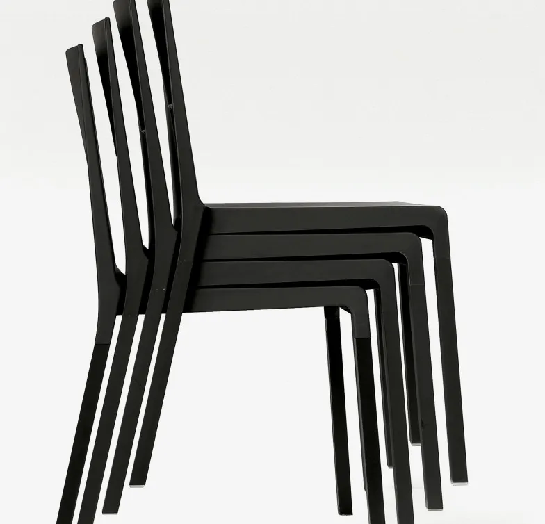 Face Stackable Side Chair  - Pack of 4