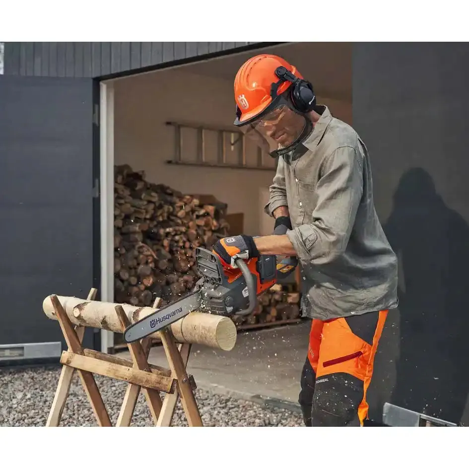 Husqvarna Power Axe 225i 14" Chainsaw Kit