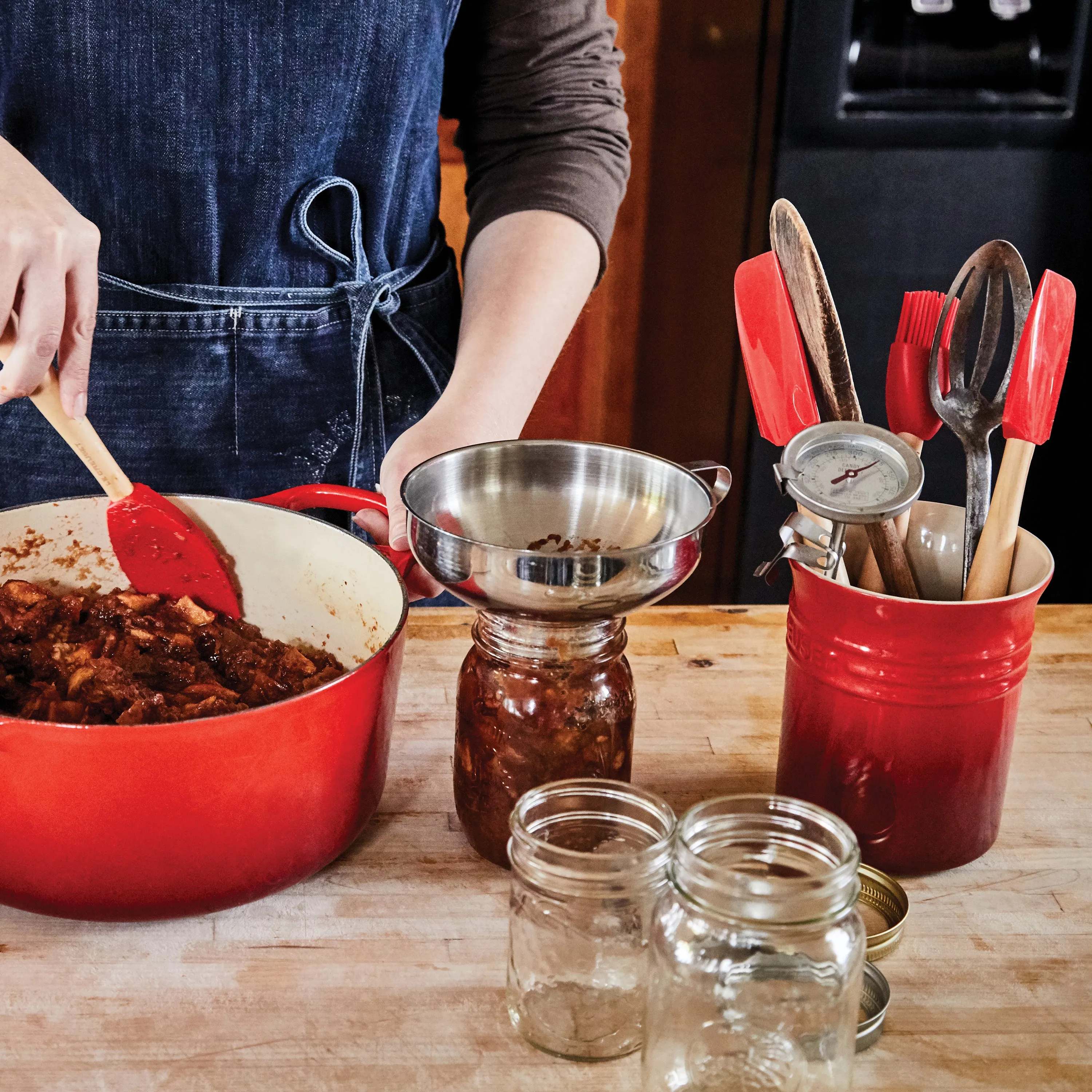 Le Creuset 5 Piece Cerise Silicone Utensil Set