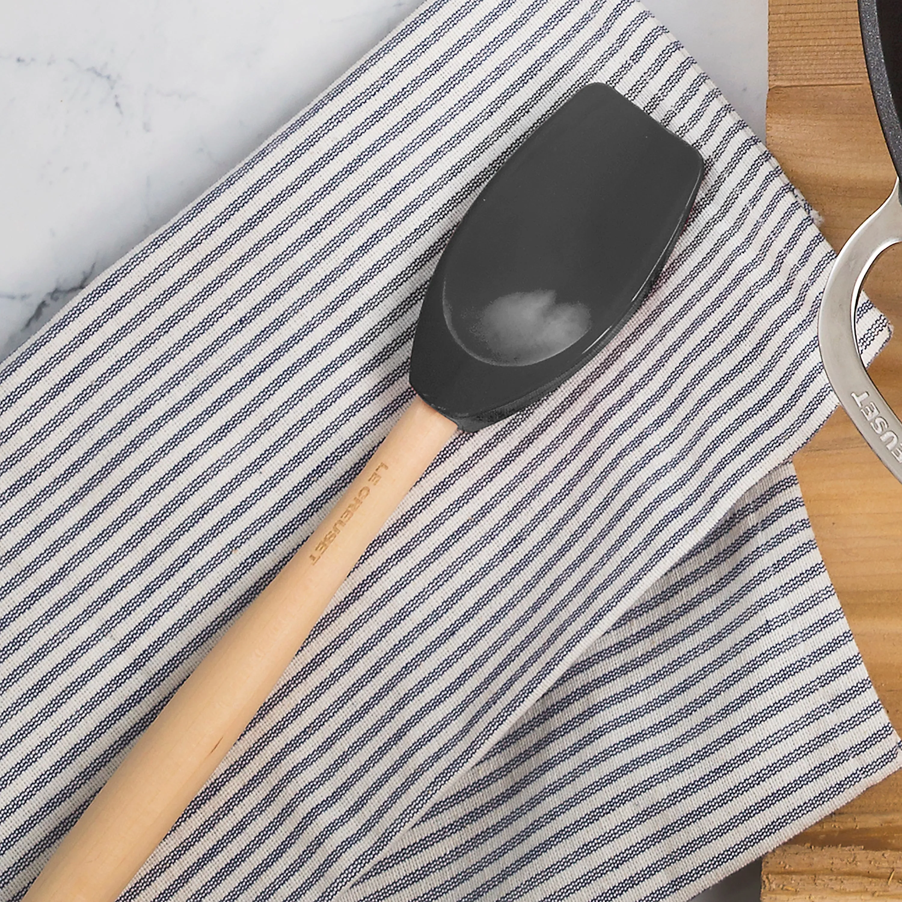 Le Creuset 5 Piece Oyster Silicone Utensil Set