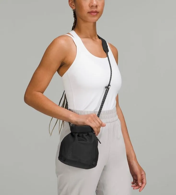 🇨🇦lululemon 《Roll-Top Crossbody Bag 3L 》