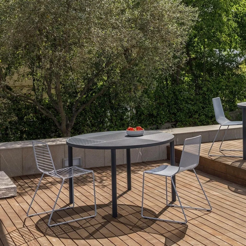 Marina Out Sled Chair with Metal Wire Mesh