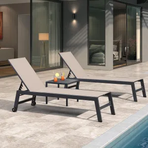 PURPLE LEAF Patio Chaise Lounge Set 2 Pieces Textilene Pool Lounge Chairs with Wheels Sunbathing Chair for Outdoor Yard (2 Beige Lounges W/Side Table)