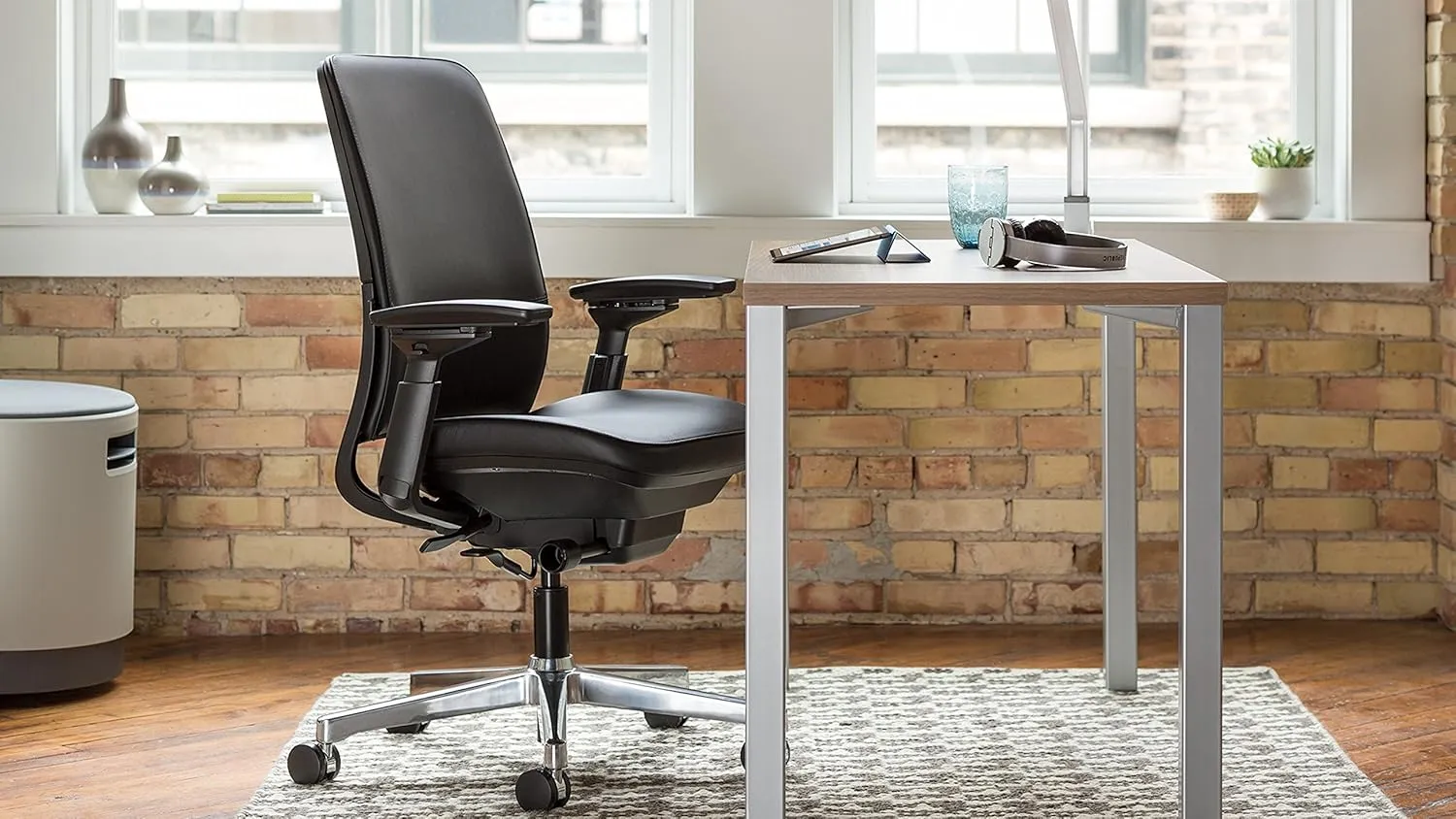 Steelcase Amia Task Chair: Platinum Frame/Polished Aluminum Base - 4 Way Adjustable Arms - Standard Carpet Casters