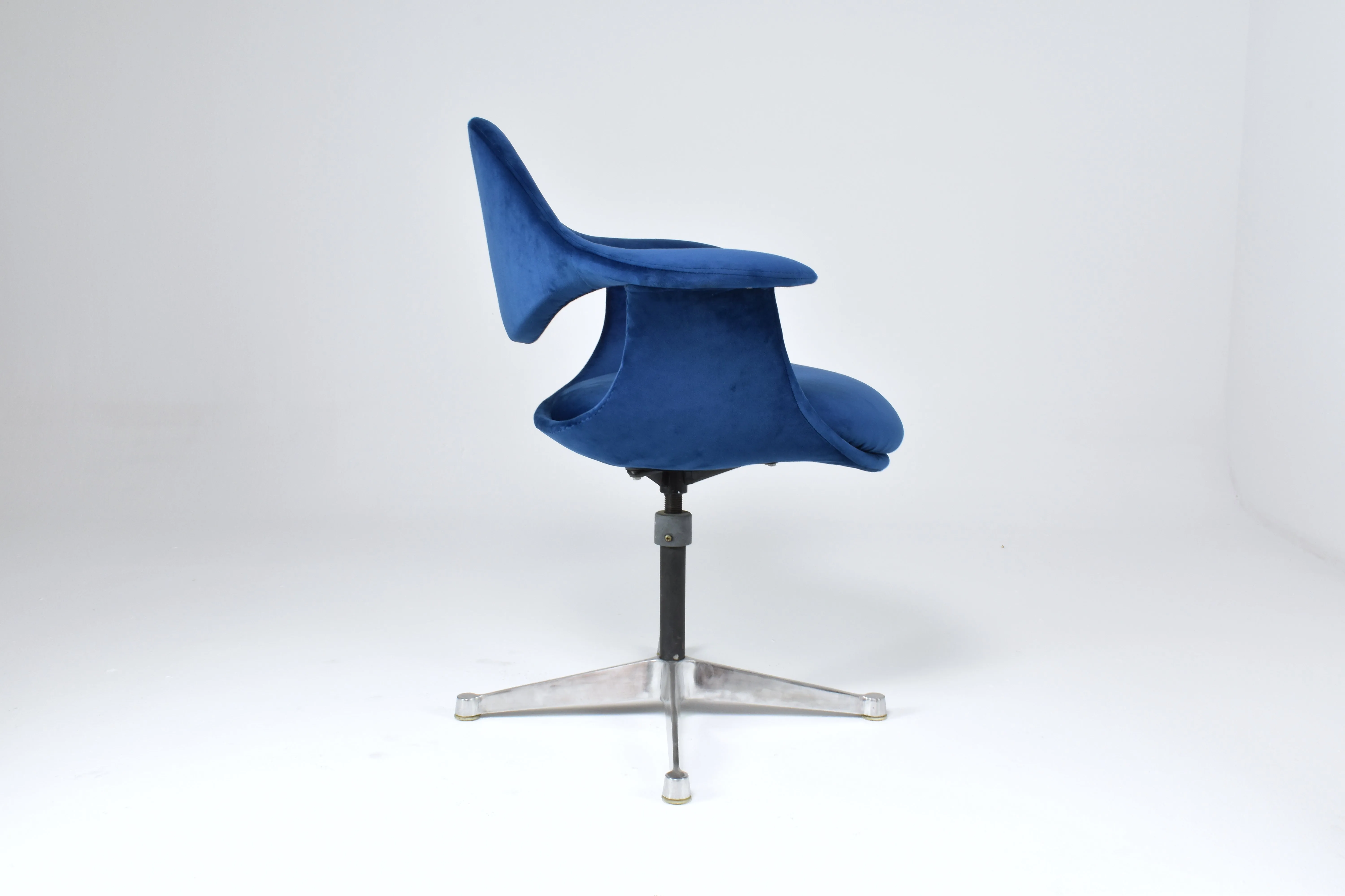 Velvet and Aluminum Armchair By George Nelson, USA, 1964s