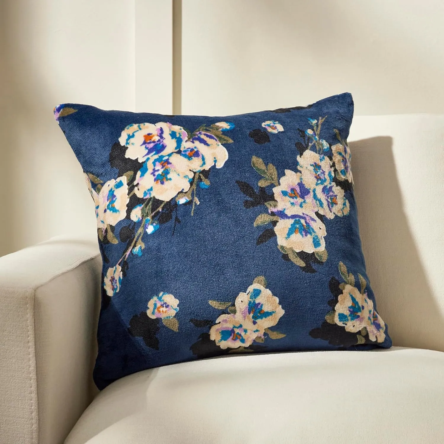 Vera Bradley Decorative Throw Pillow with Removeable Hypoallergenic Insert Décor, One Size, Blooms and Branches Navy